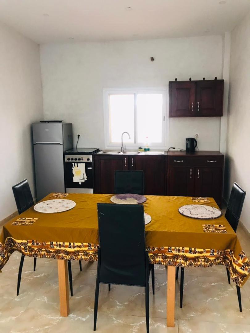 Maison D Hote La Dore Du Senegal Bas-De - Villa Сомоне Екстериор снимка